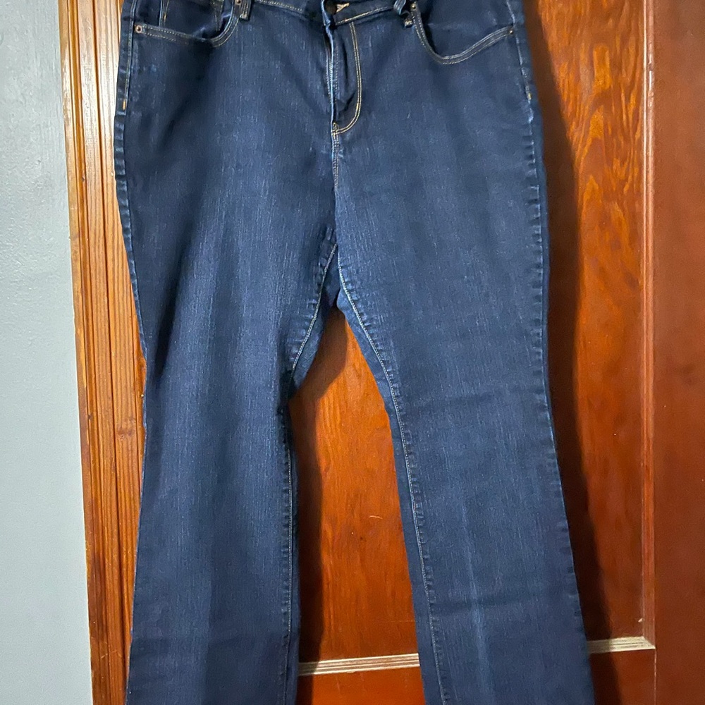 Boot cut jeans